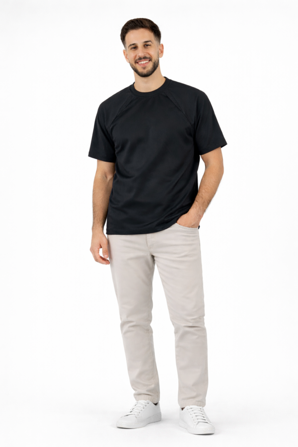 WR Black Relaxed Fit Raglan T-Shirt - L WR Black Relaxed Fit Raglan T-Shirt - L