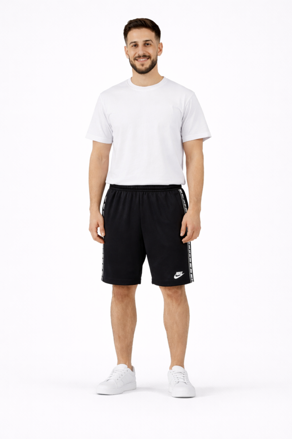 Nike Black Athletic Training Shorts for Men - M